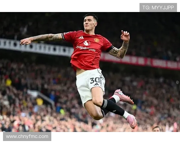 曼联对阵布莱顿:谢什科领衔,3名主力中场亮相 曼联对阵布莱顿:谢什科领衔,3名主力中场亮相