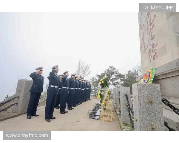 致敬英雄，安菲尔德纪念碑前，花海沉思舍生舍生，名流齐赴共祭!